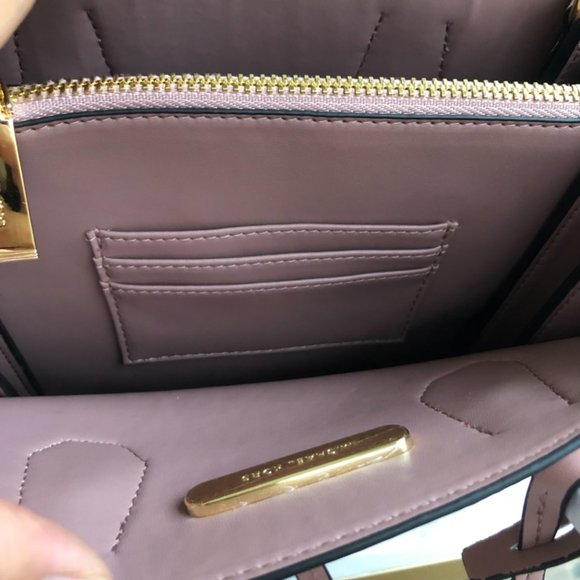 Michael Kors Crossbody Organ Bag display picture 1